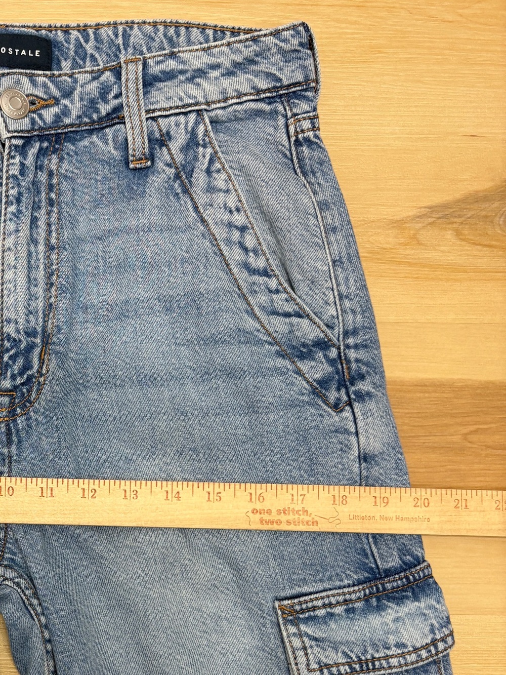 Aeropostale High Rise Wide Leg Cargo Jeans Light Wash Denim Size 8 GUC Y2K Style - Picture 9 of 12